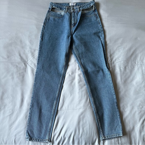 FAYT Jeans Women Size M Blue Regular Fit 100% Cotton W28 L28 Casual EUC - Picture 2 of 10